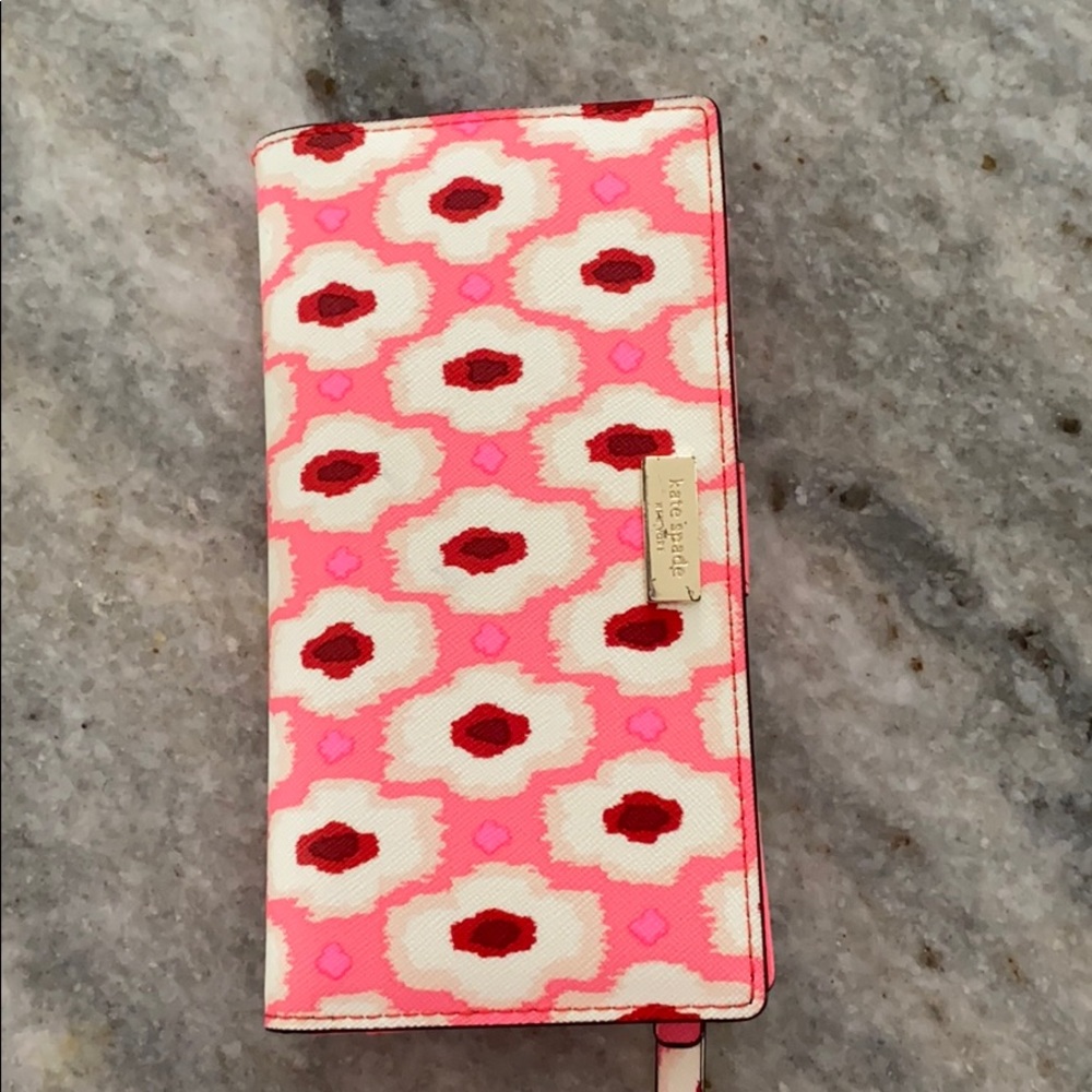 kate space wallet